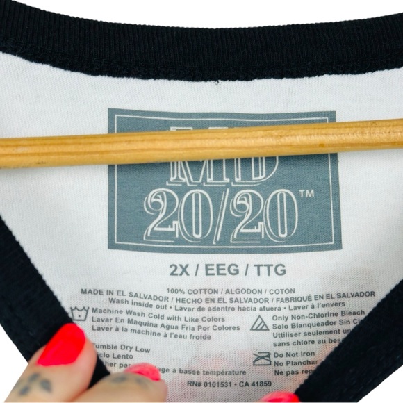 Mad Dog 2020 Alcohol Graphic Boxy Cropped Upcycled Pocket Short Sleeve T Shirt - Picture 8 of 10